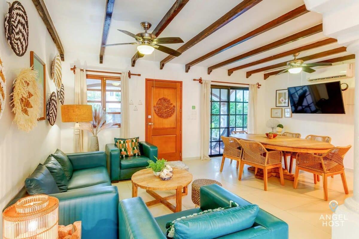 Villa Hacienda-style With Private Pool Steps To