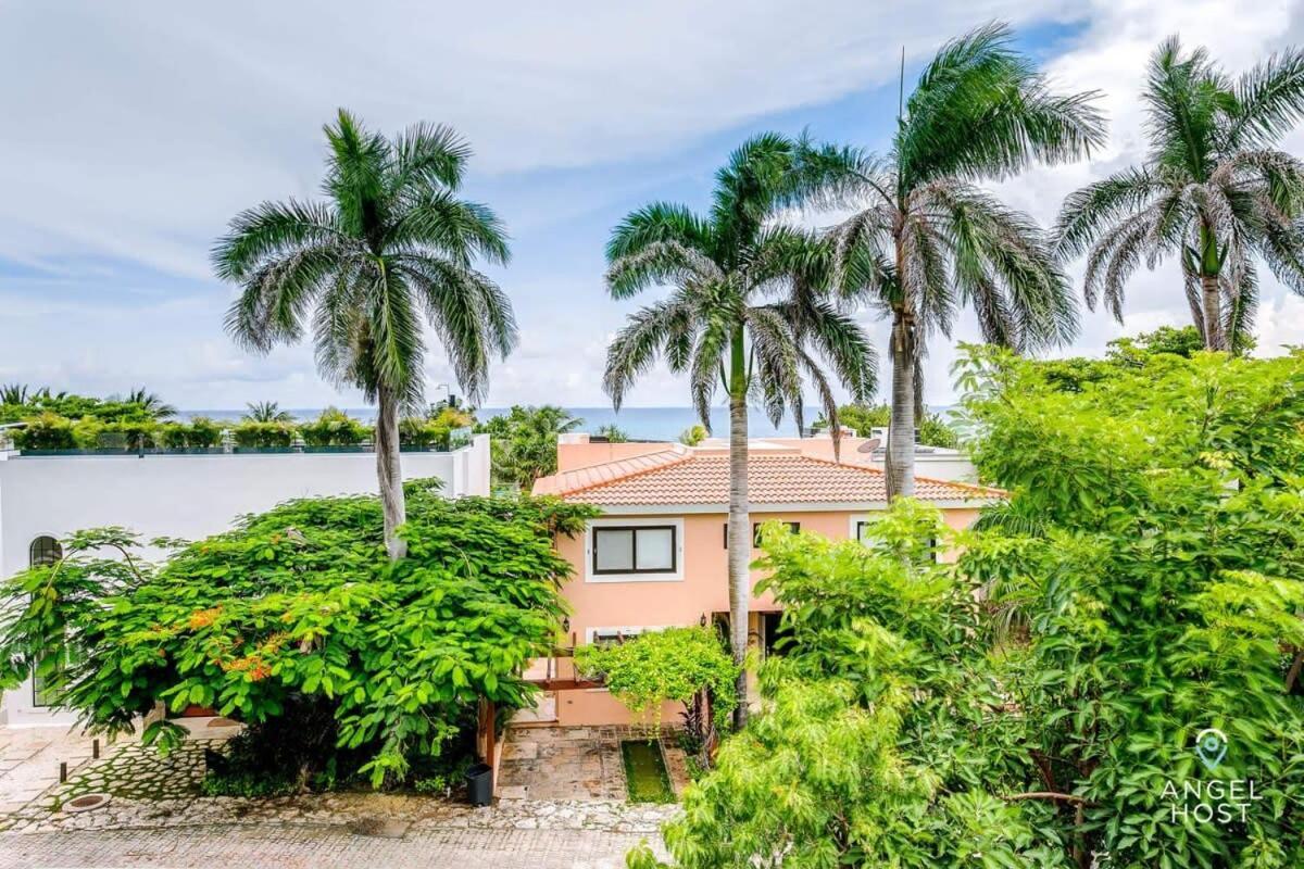 Hacienda-style With Private Pool Steps To