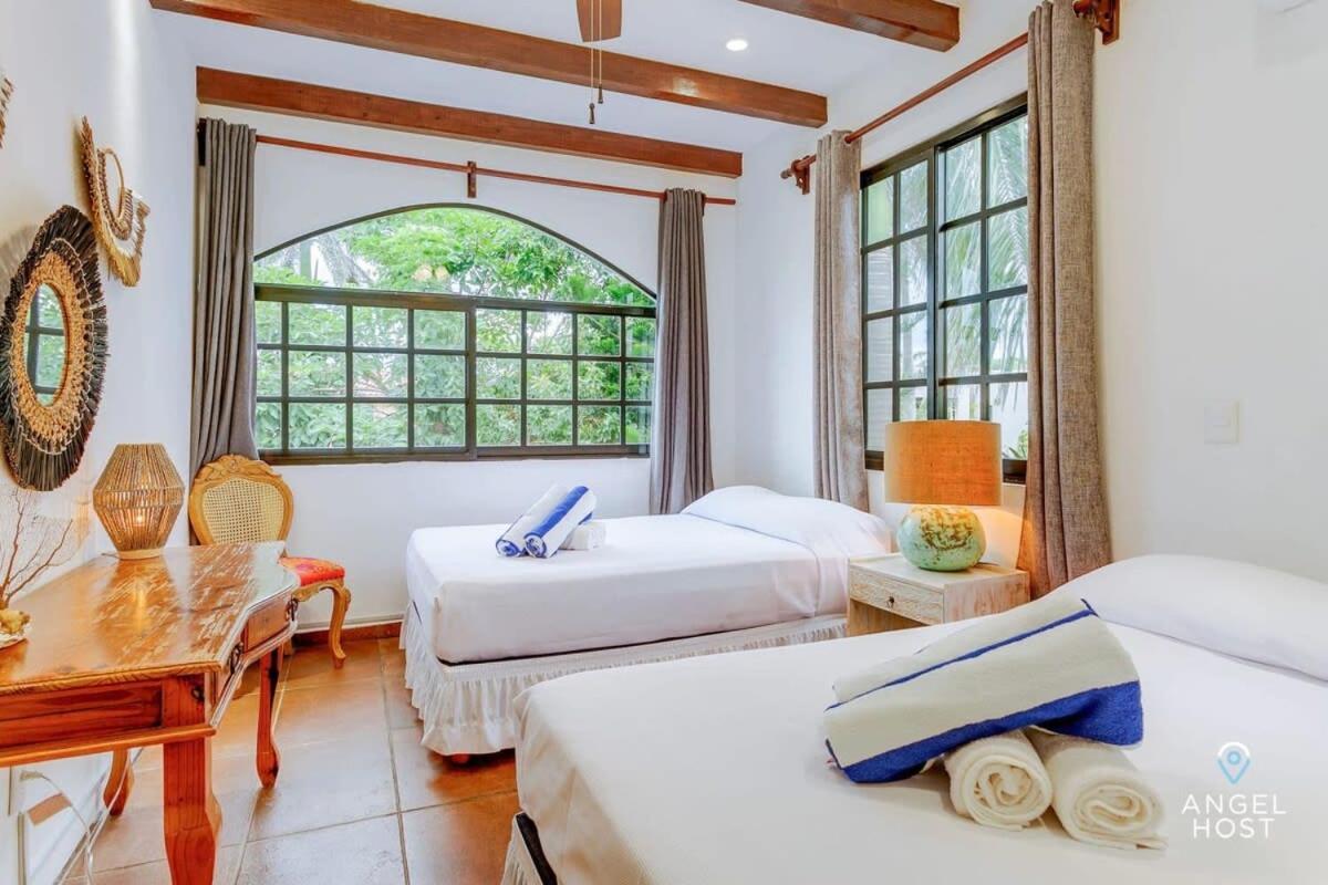 Hacienda-style With Private Pool Steps To *