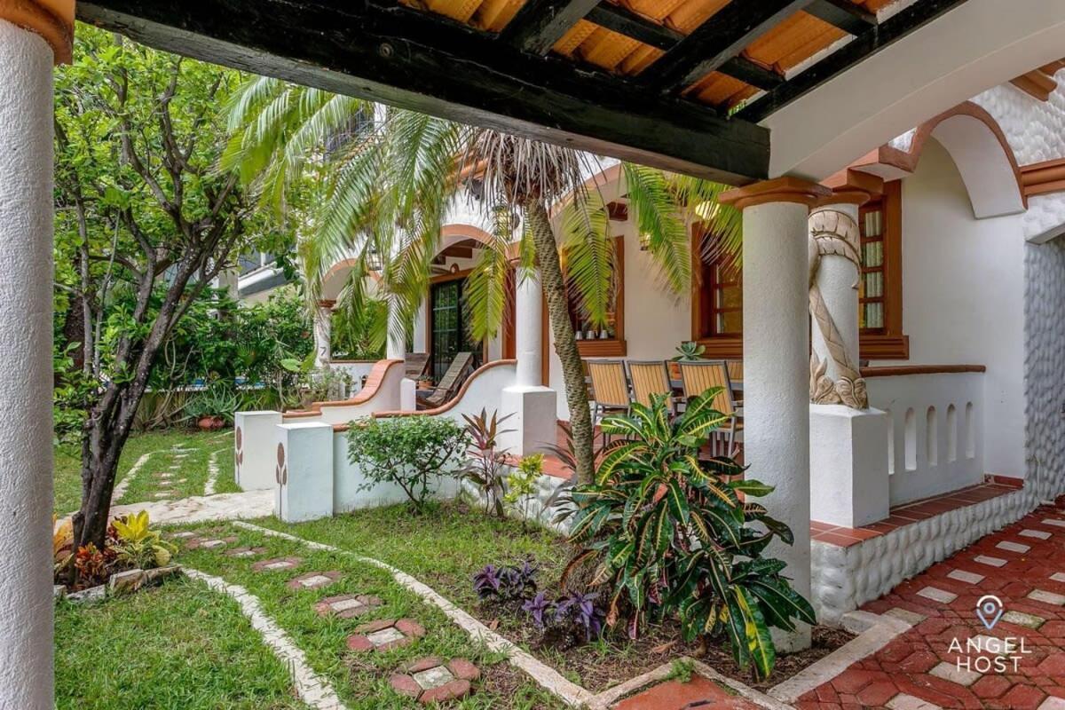 Hacienda-style With Private Pool Steps To Villa Playa del Carmen