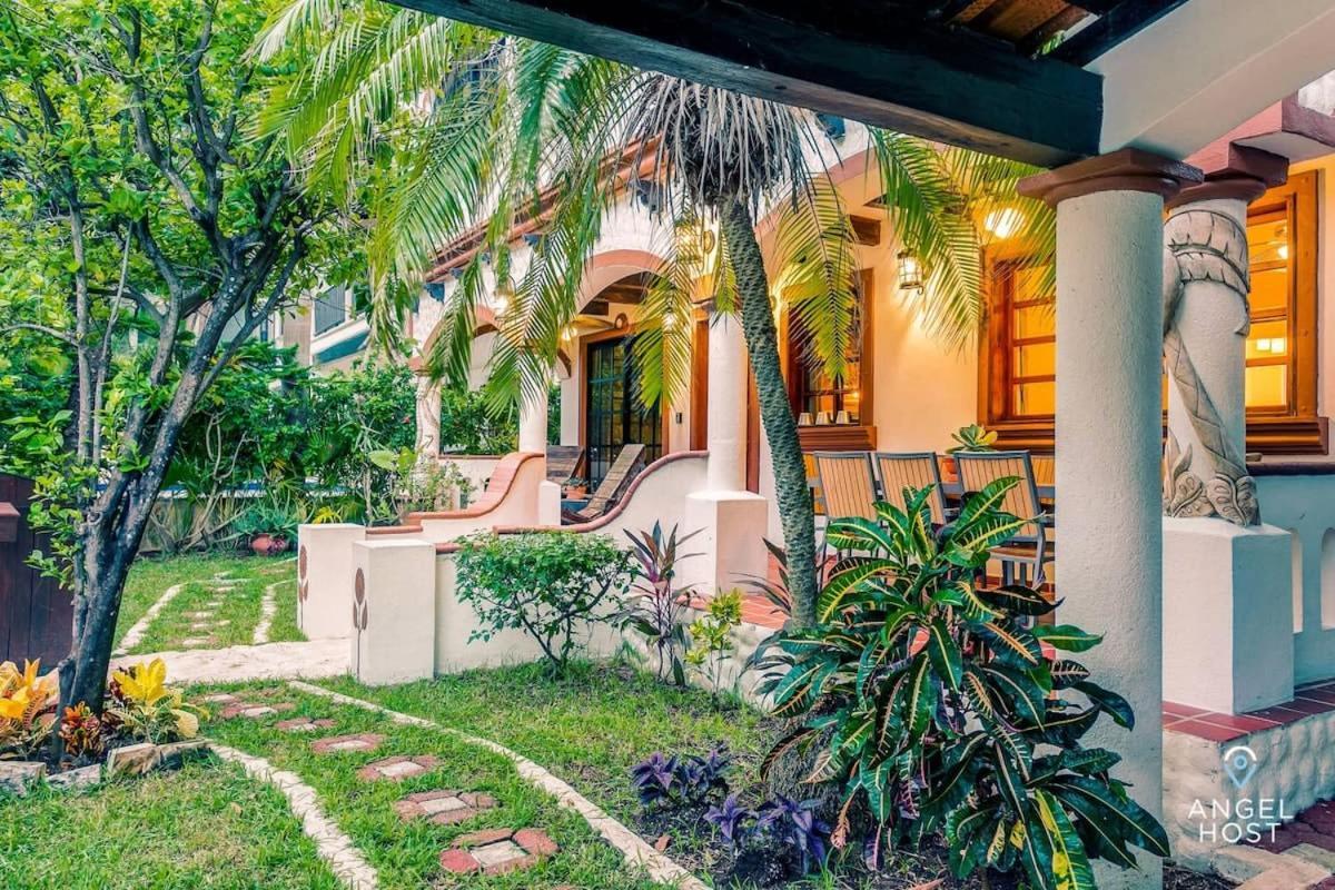 Hacienda-style With Private Pool Steps To Villa Playa del Carmen