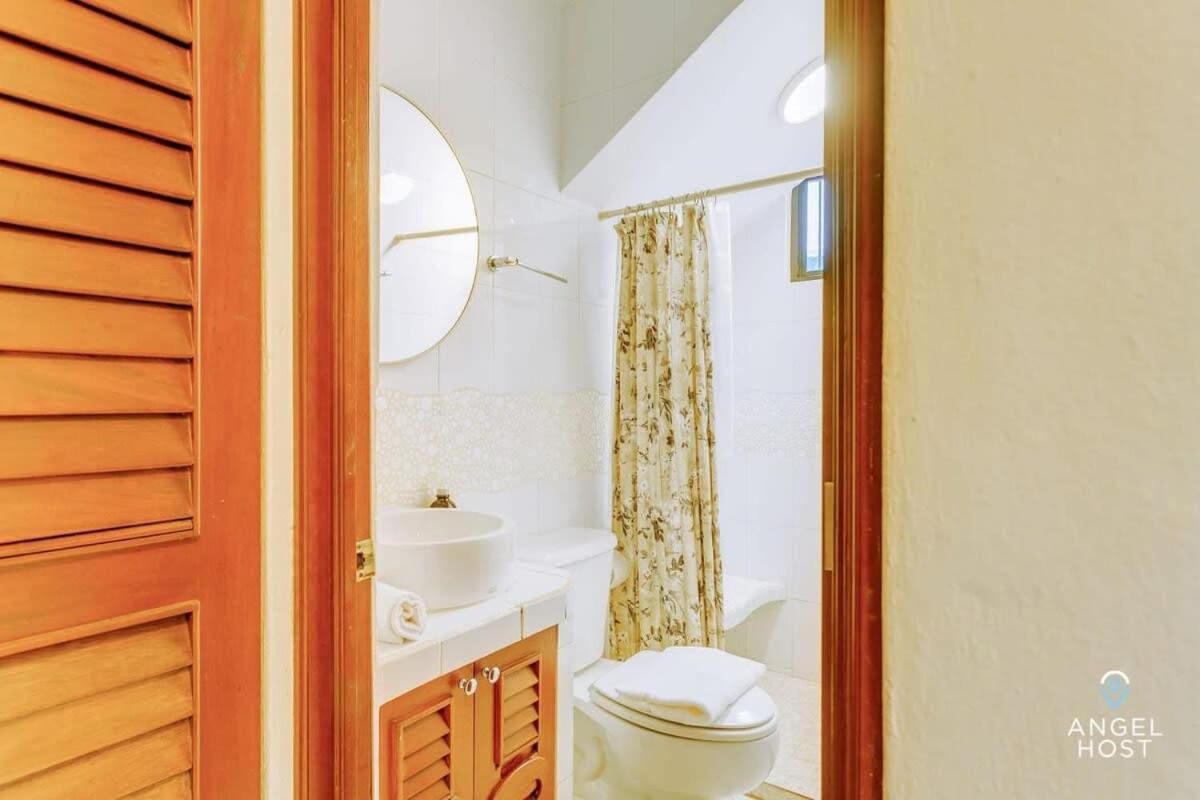 Villa Hacienda-style With Private Pool Steps To *